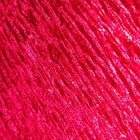 Ruby Reds Sweater - Picture 6 of 6